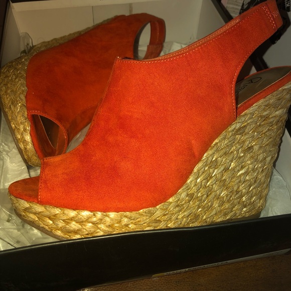 Size 10 terra-cotta wedges by Carlos - Picture 3 of 3